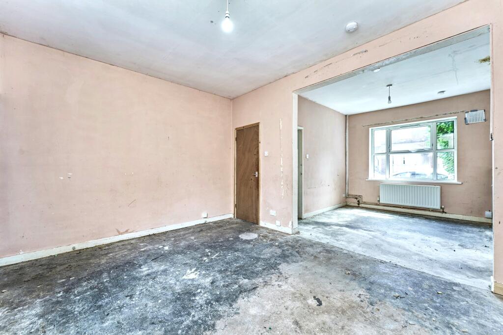 24 Hillary Street, Walsall, West Midlands, WS2 9BP