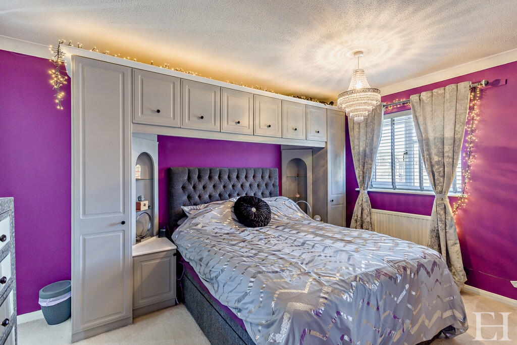 8646478-interiorW...