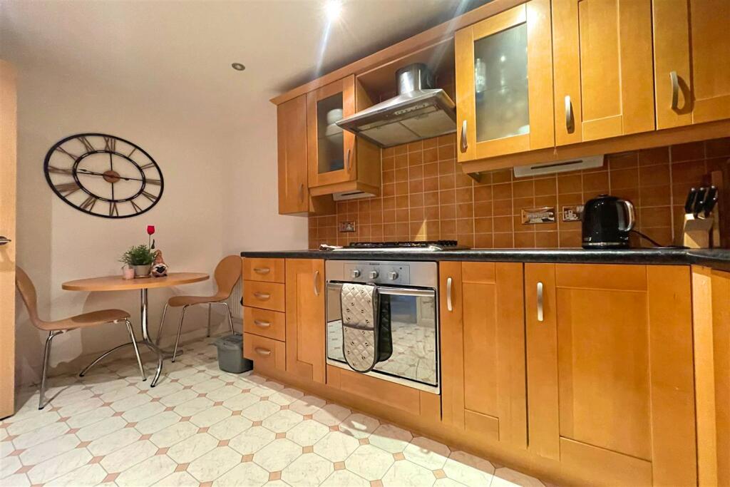 Kitchen/Breakfast Ro