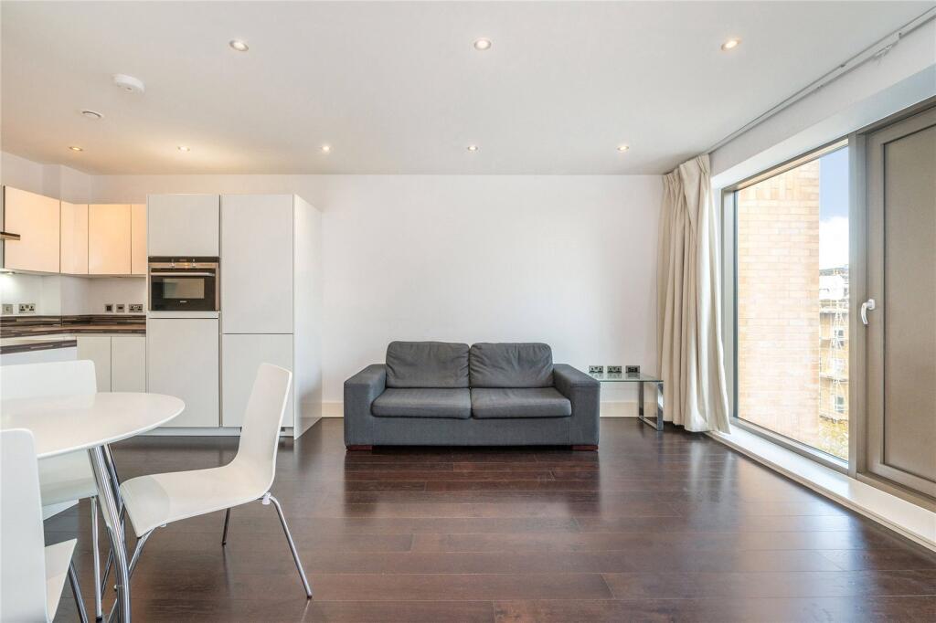 Reception/Kitchen