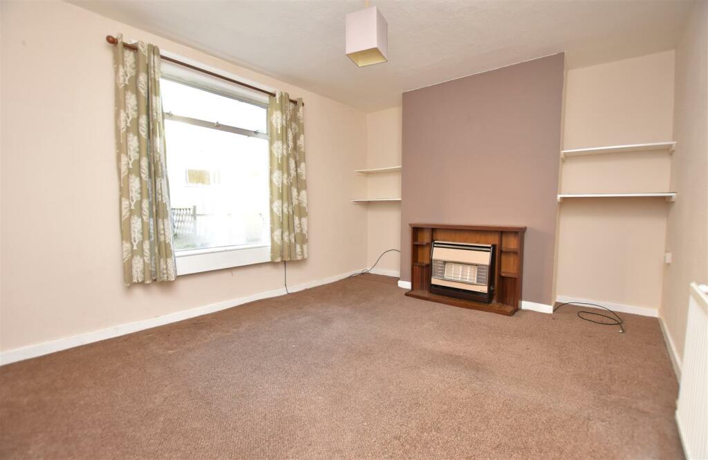 Living Room.JPG