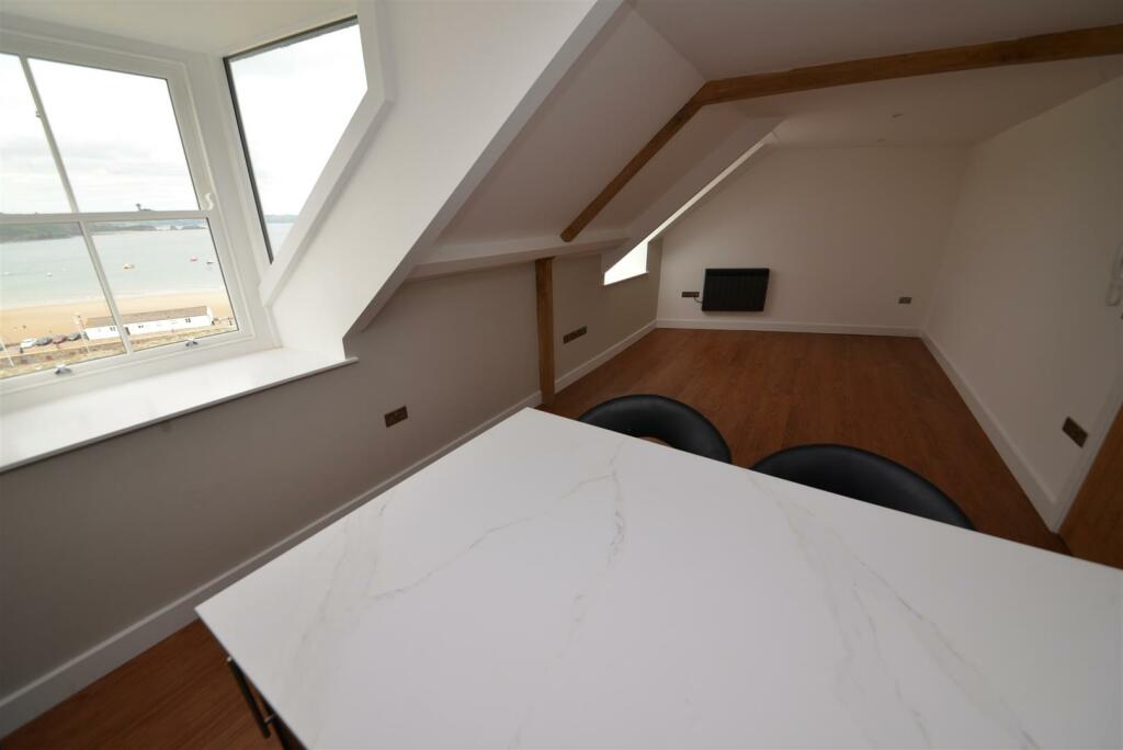 Lounge/Diner/Kitchen