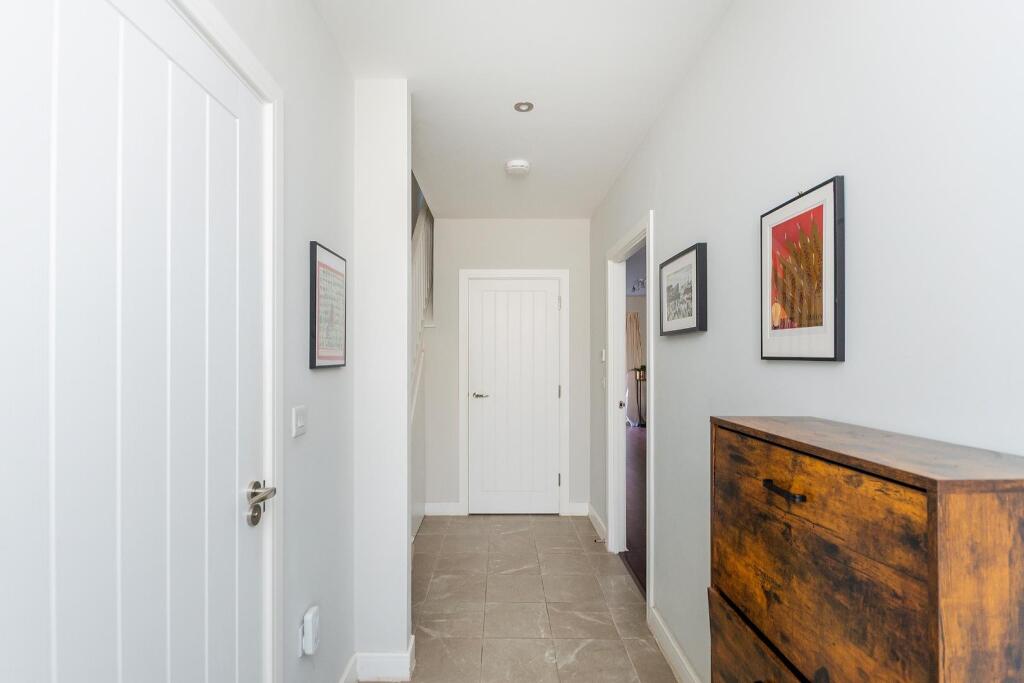 1B4RTN - Hallway B.jpg