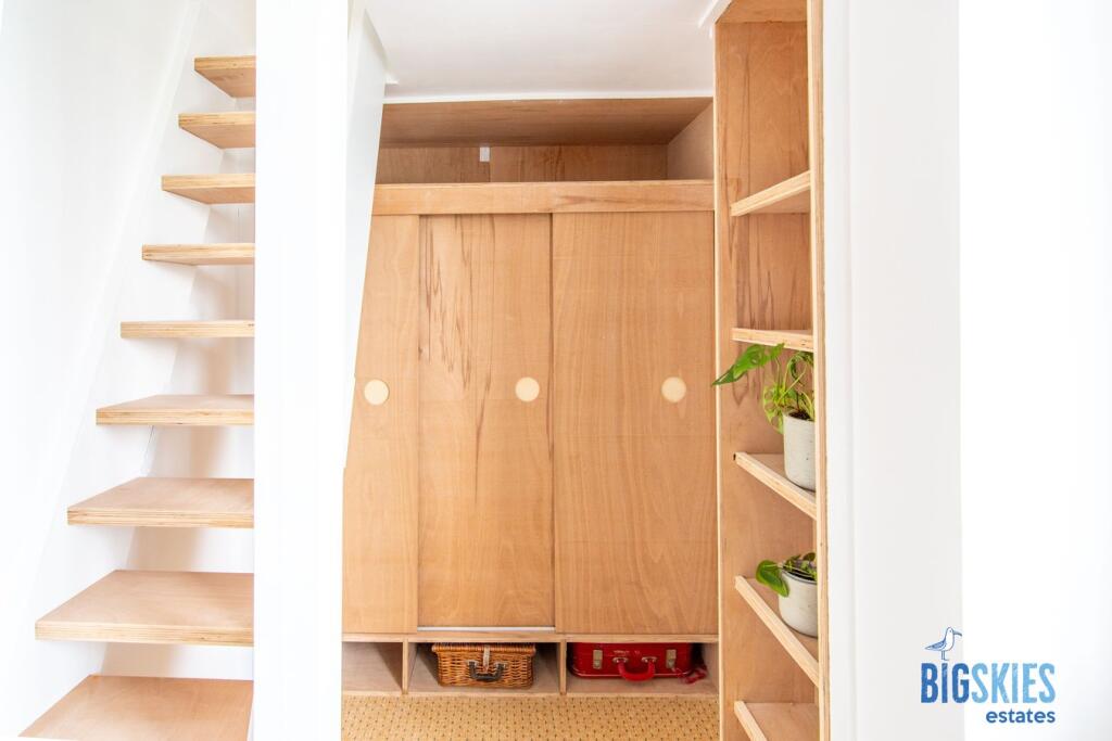 Bespoke wardrobes