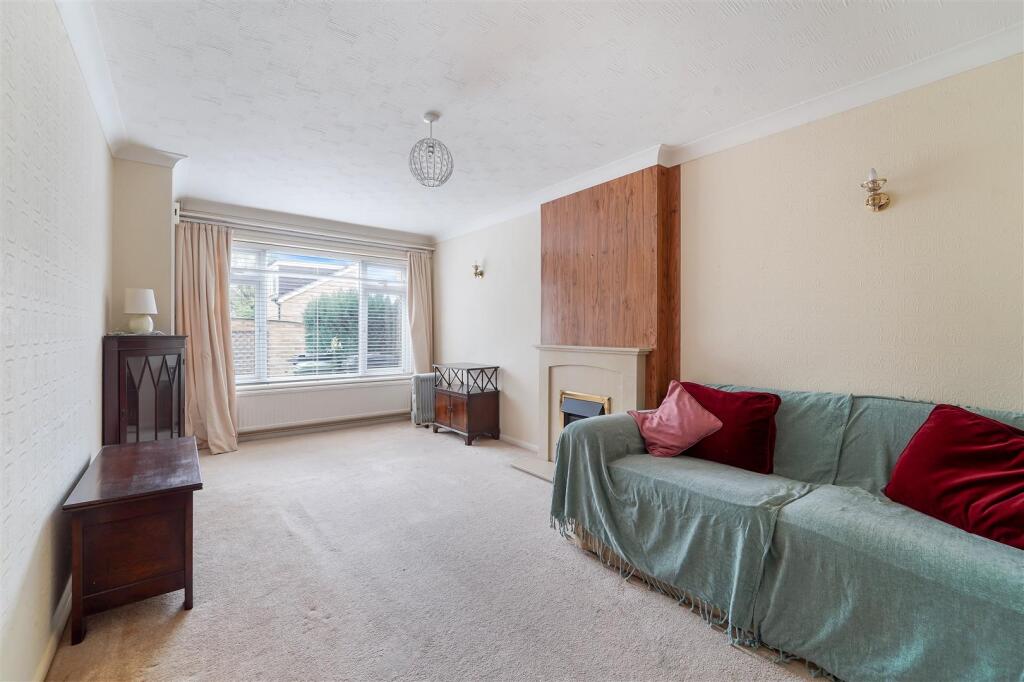 DIRDENE CLOSE (9).jpg