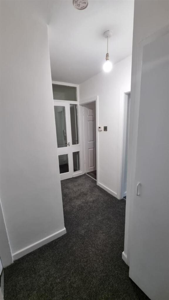 WhatsApp Image 2025-05-05 at 14.08.39 (4).jpeg