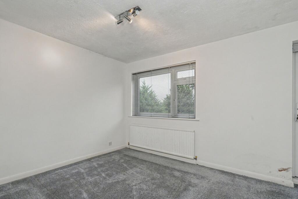 9 Coniston Court, Hanger Hill, Weybridge, KT13 9YR