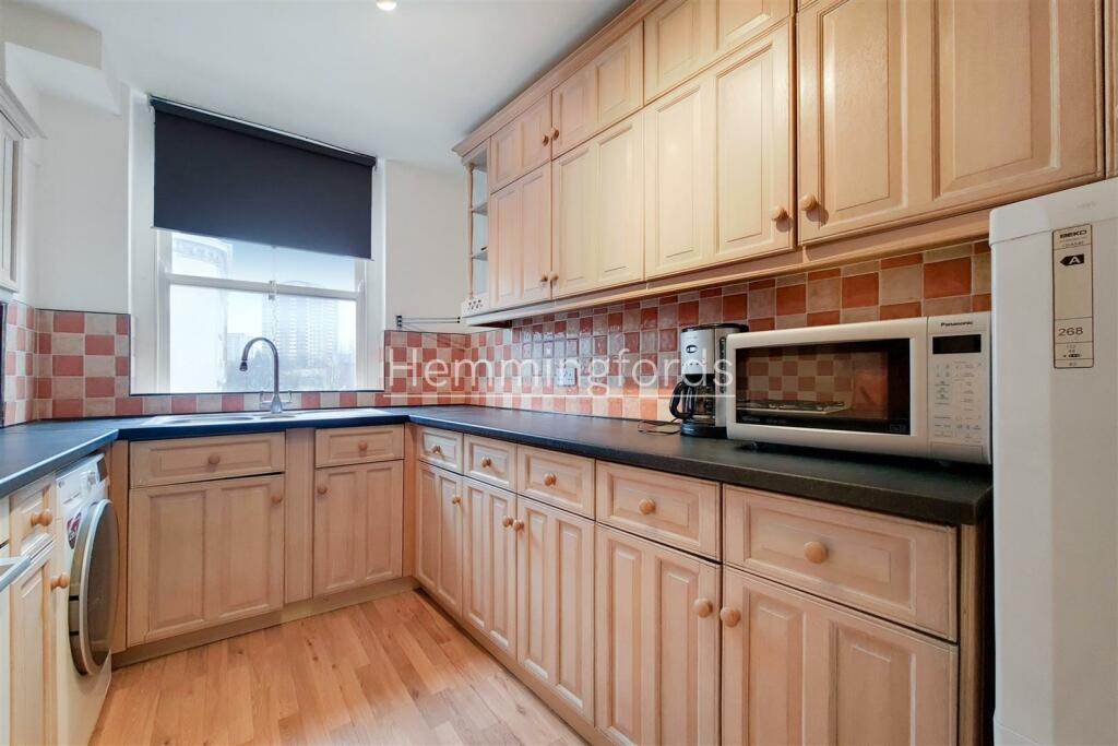 5_Kitchen-0.jpg