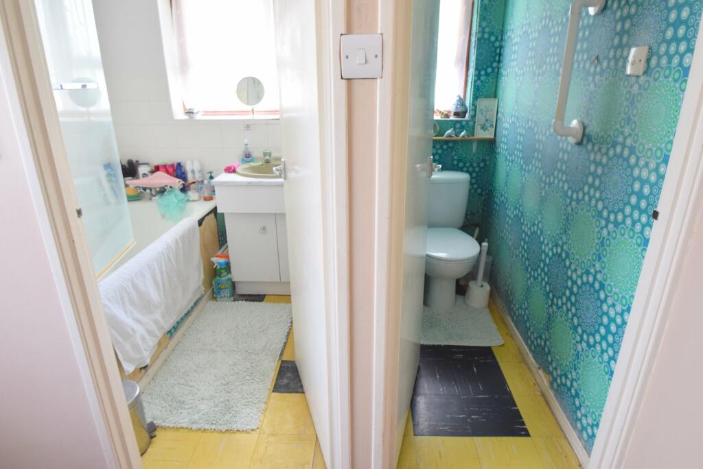 Bathroom &amp; Wc