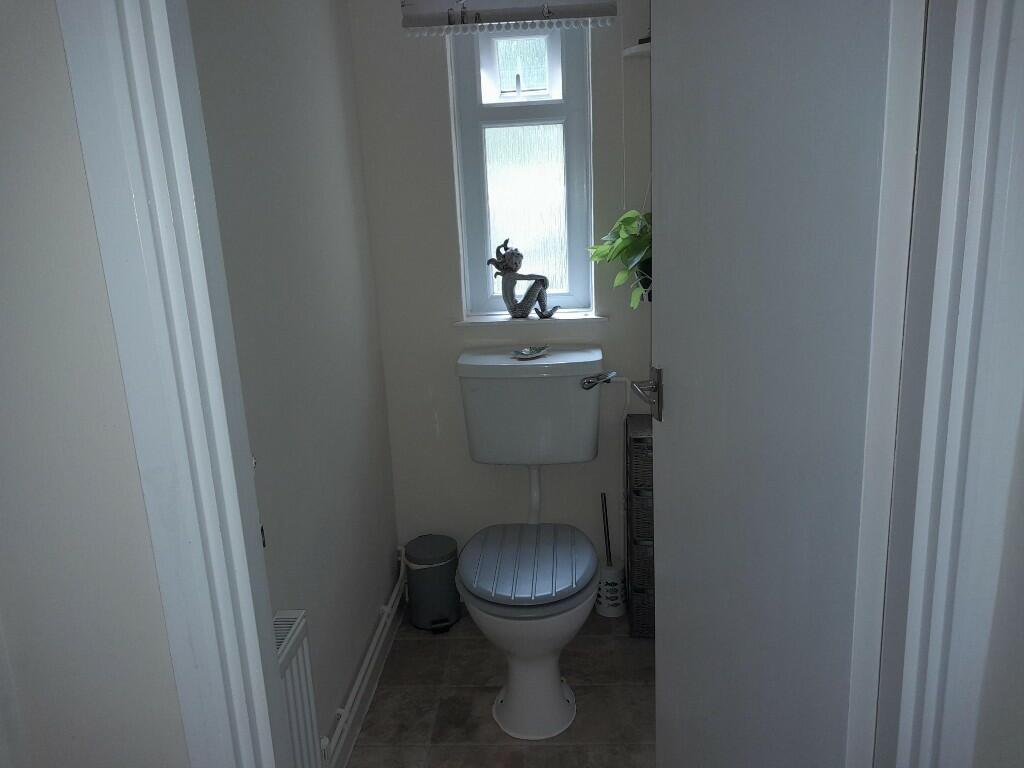 Toliet