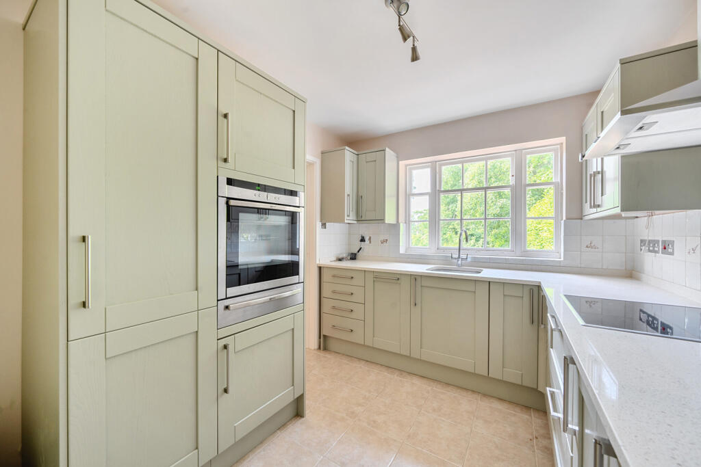 1301795-9-6840790...