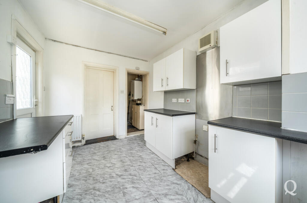 b8a6b2e6-8143-456...