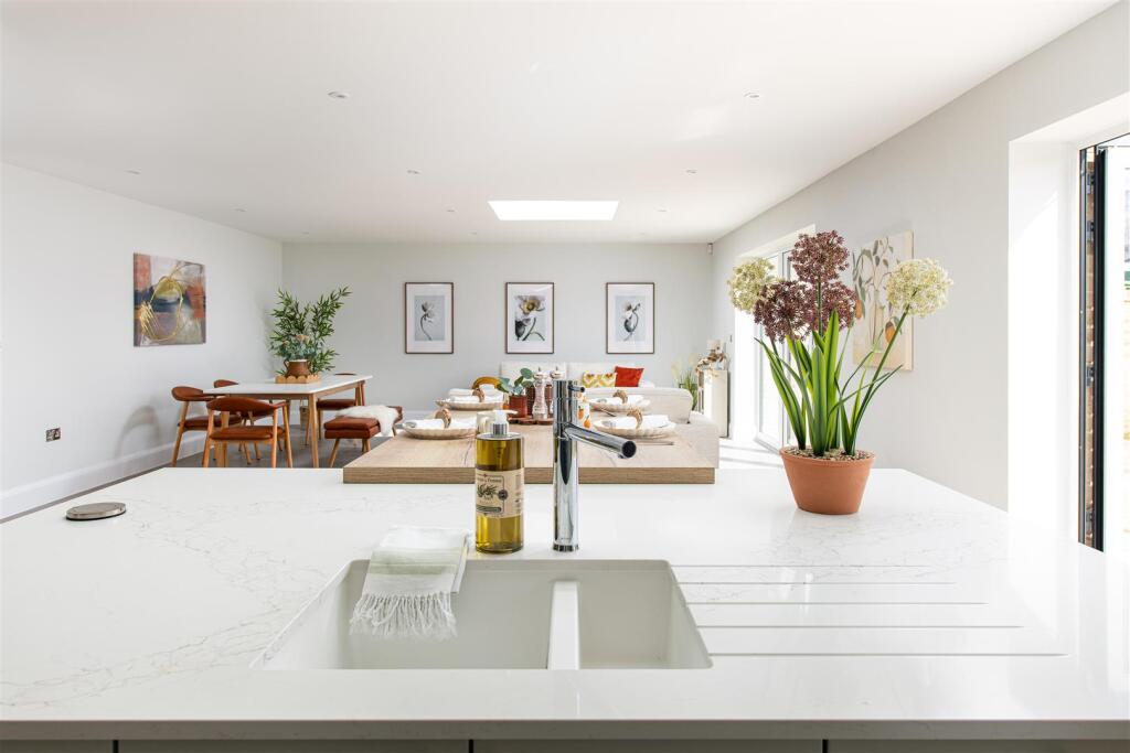 Kitchen_9.jpg