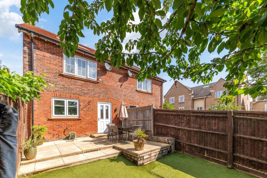 PRESTON MANOR ROAD,  (6).jpg