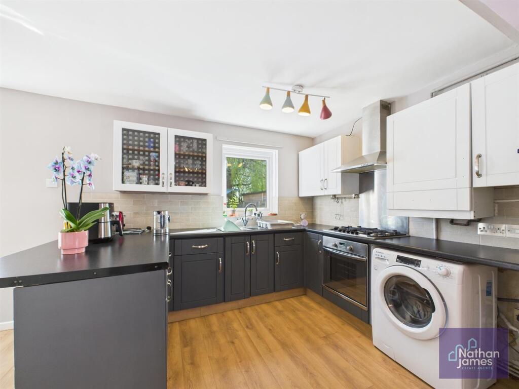 Kitchen/Dining