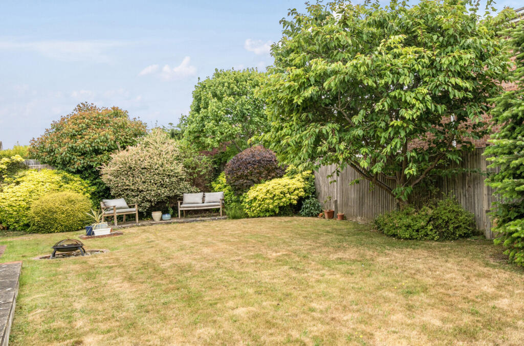 24-1311693-24-685...