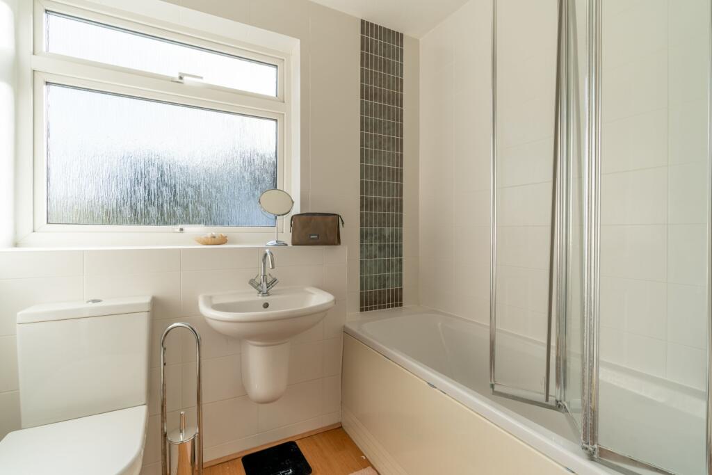 Alhamra, Widford Road, Much Hadham, Hertfordshire, SG10 6AT