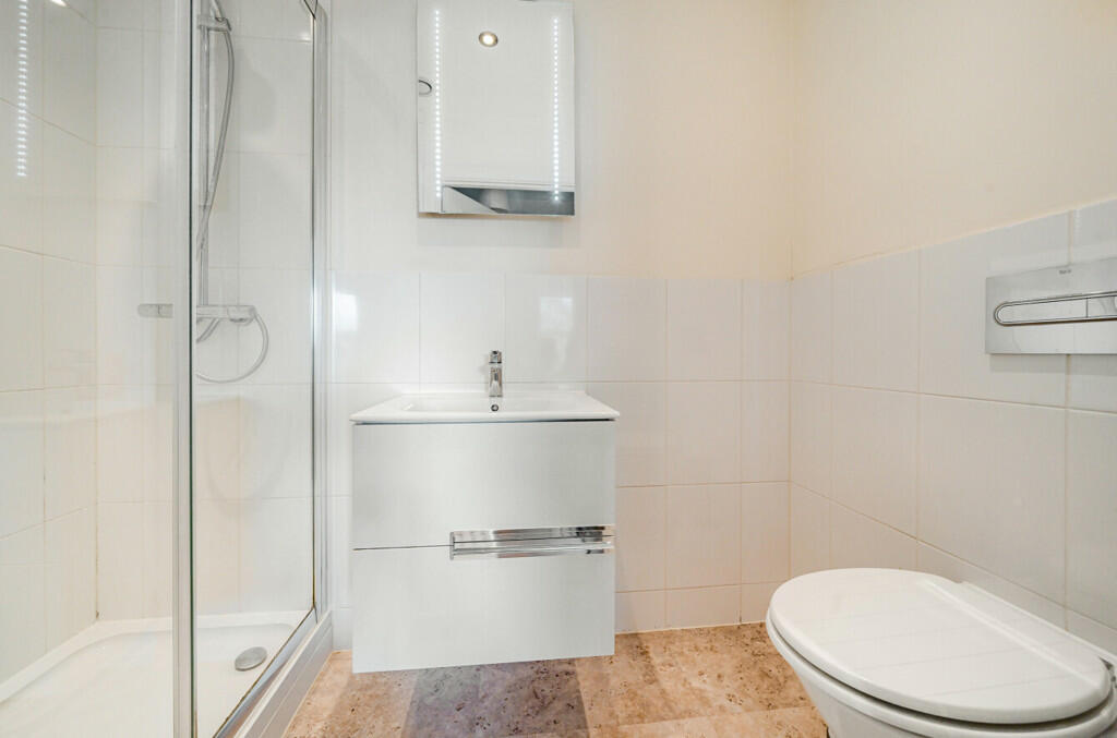 Ensuite
