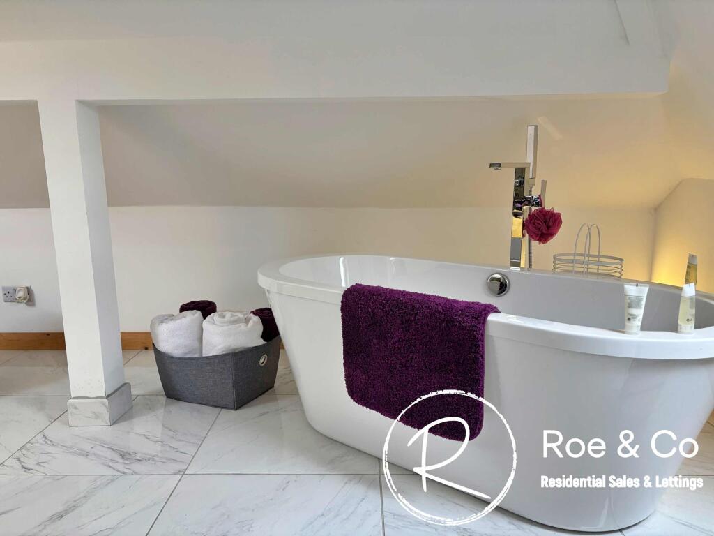 Bedroom one en-suite area