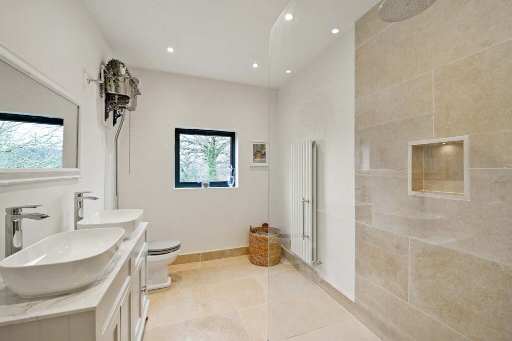 Family Shower Room