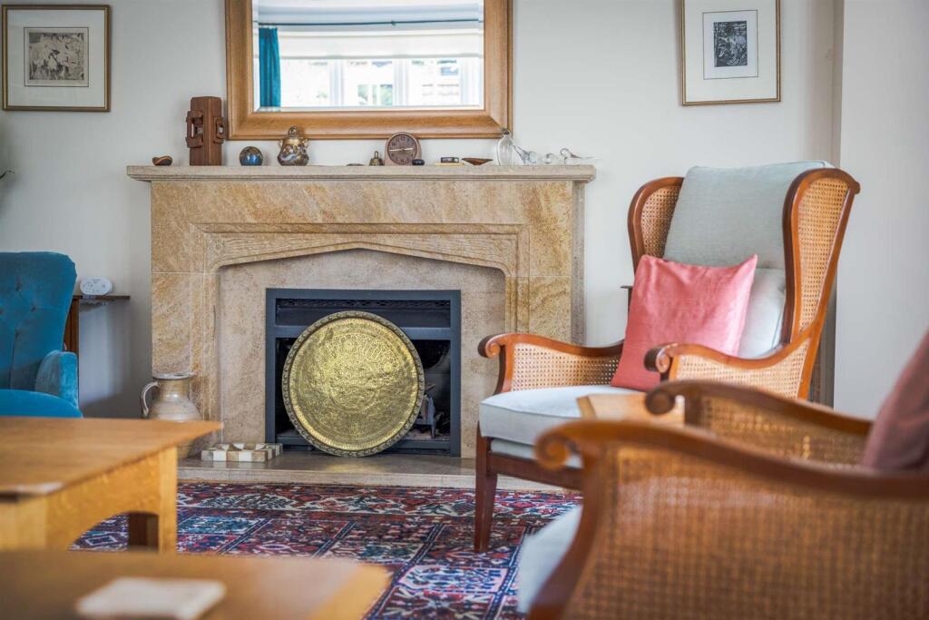 Ellentrees, 9 Flower Walk, GU2 4EP-13-1920.jpg