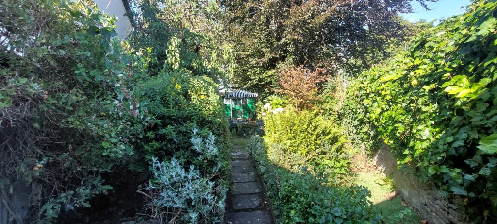 385f1fcd-9ab5-468c-aacd-dd57171c5c31