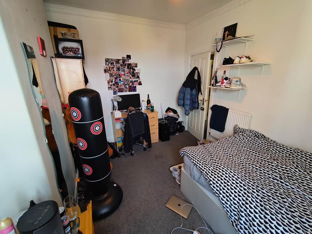 First floor middle b