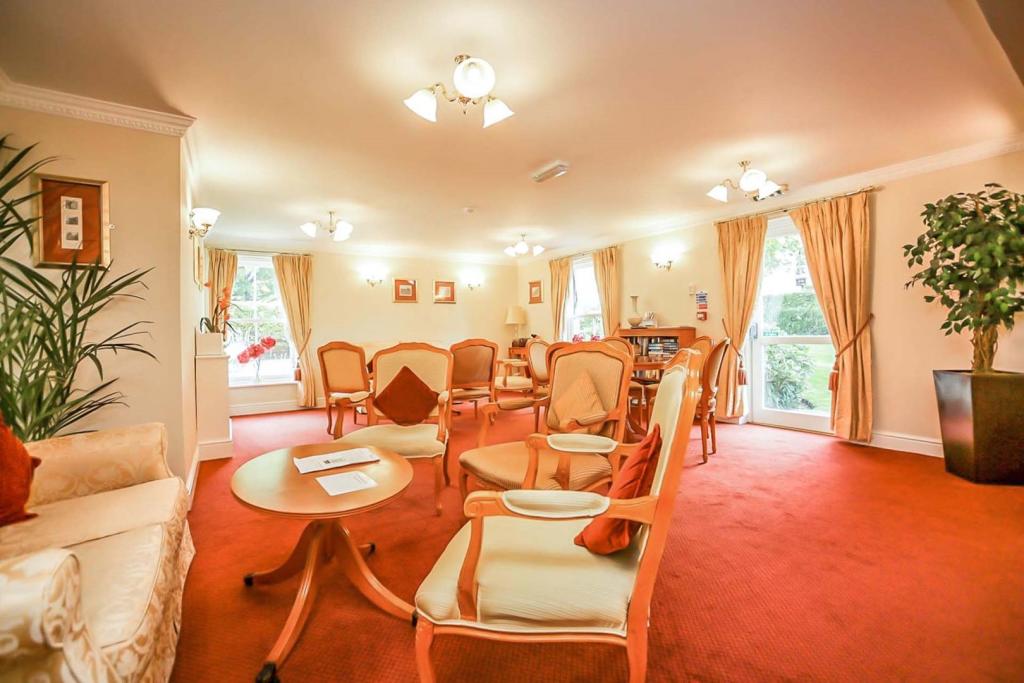 Communal Lounge