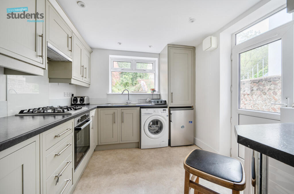 590608bf-9234-4ff...