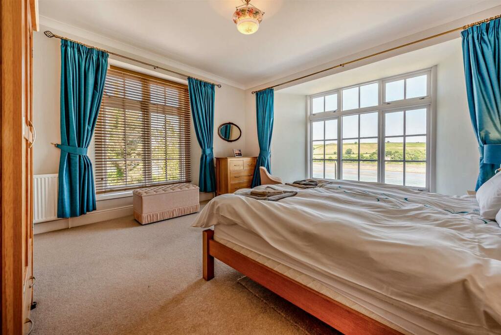 8555555-interior20-800.jpg