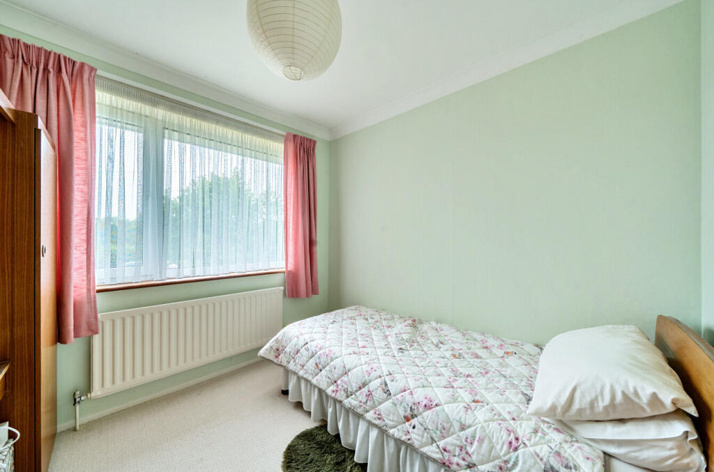 1303761-19-68418f...