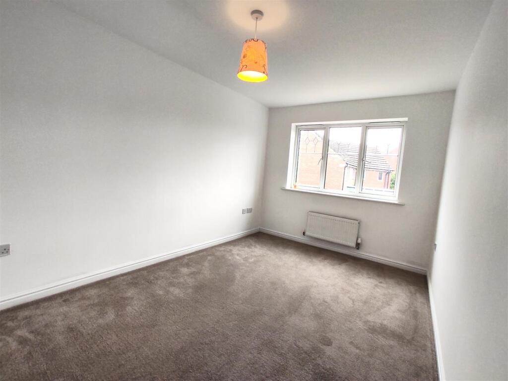 Bedroom 4.JPG