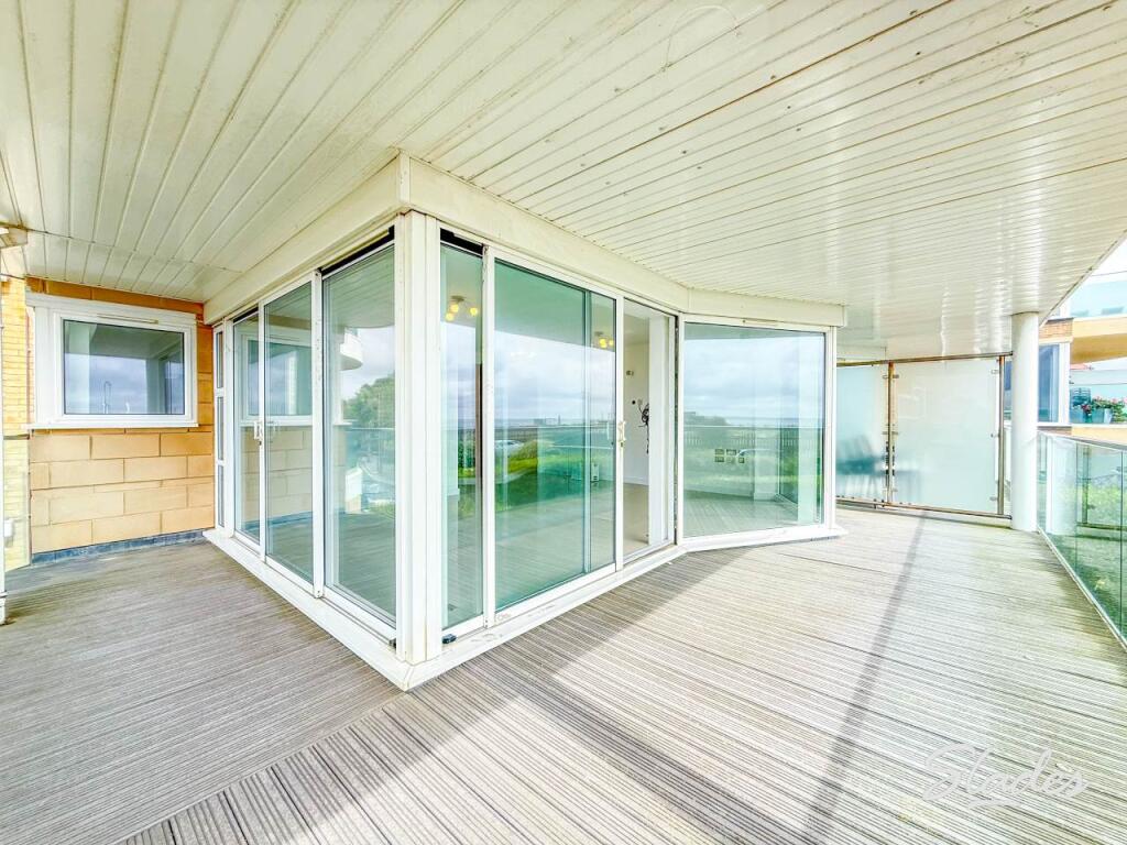 BALCONY (4)