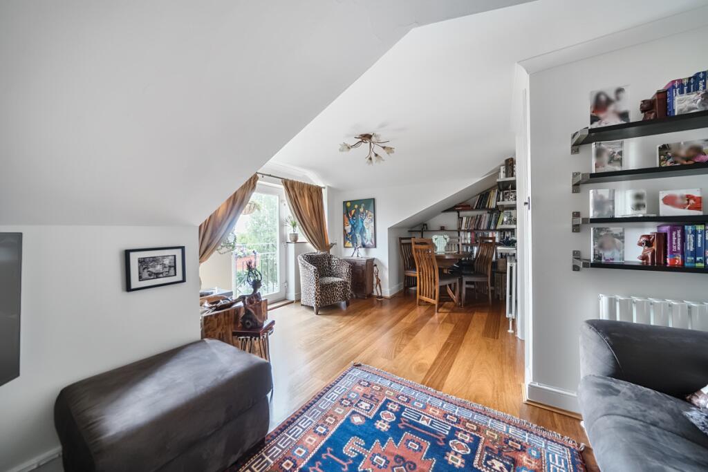 1329225-16-688c88...