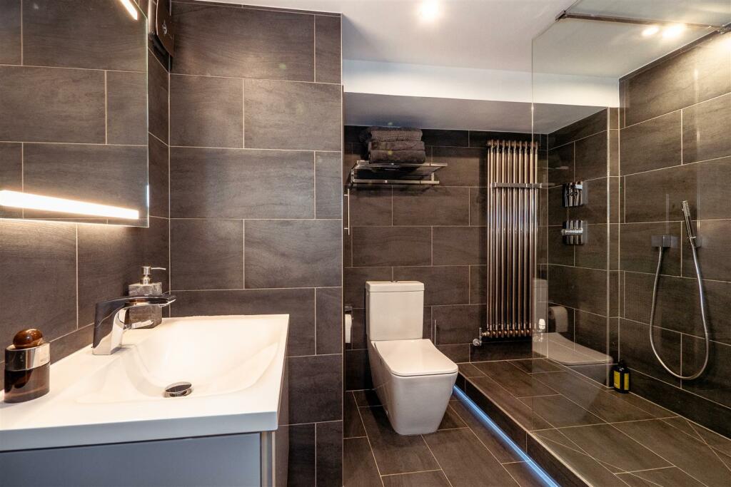 Lower Ground Floor Shower Room