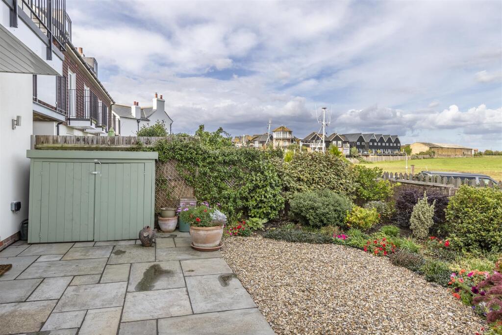 4 Chambers Warf-09 copy.jpg