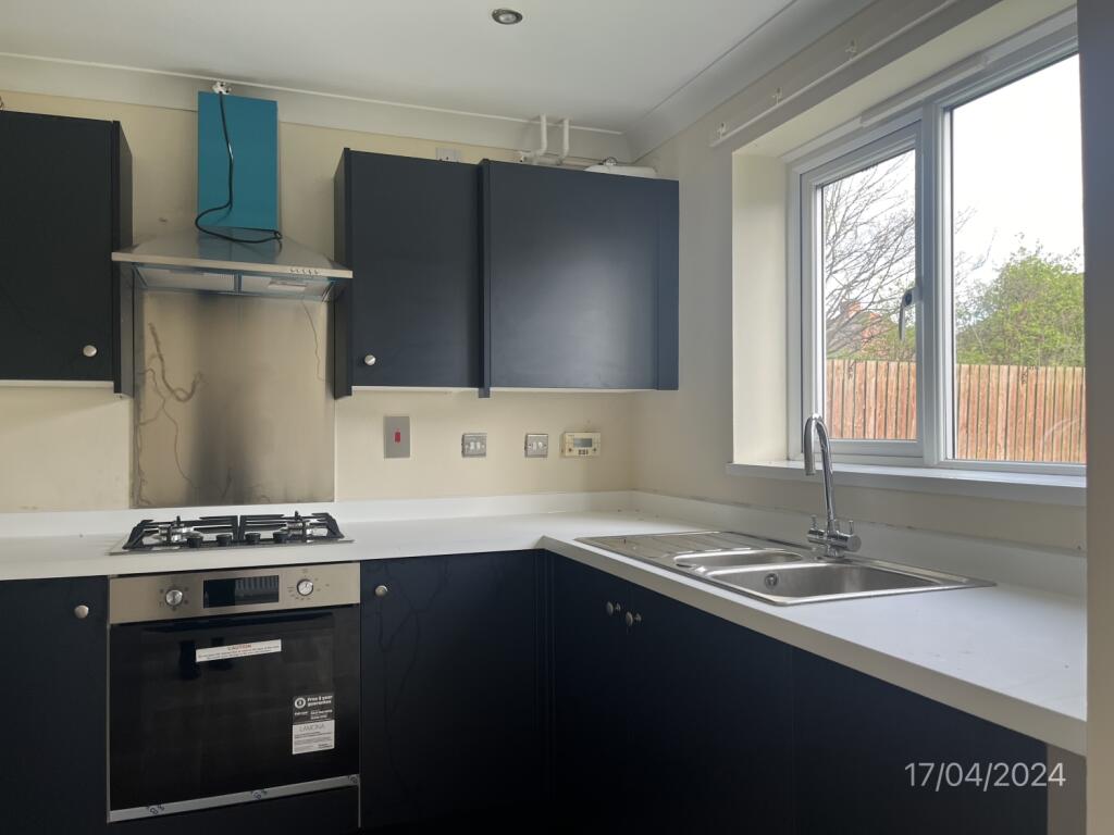 43 Sedgwick close 17.04 (8)