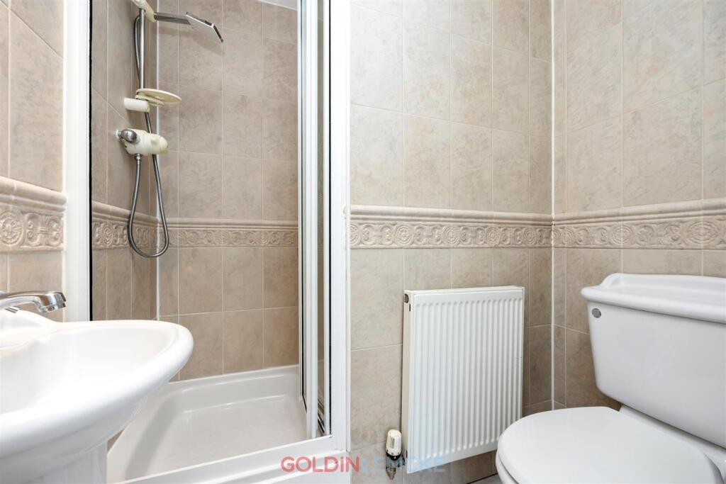 En Suite Shower Room
