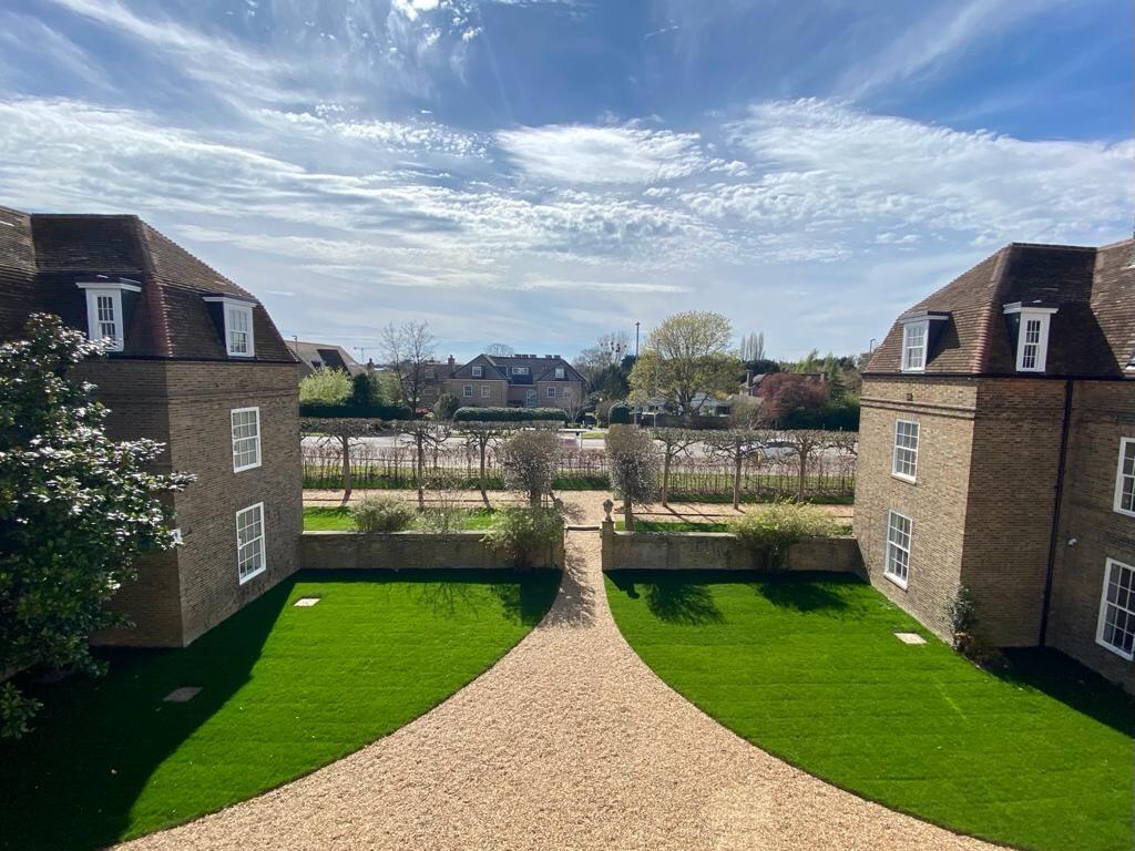 47 Chapter House, Howes Place, Cambridge, CB3 0UW