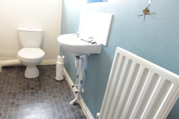 Cloakroom/Utility