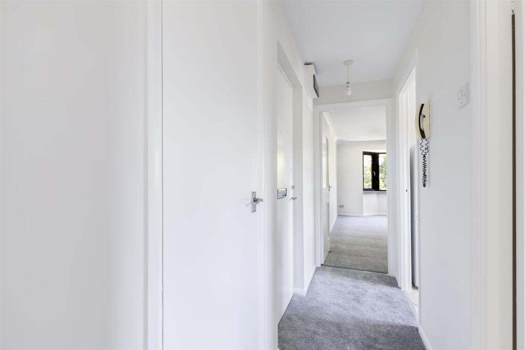 TURNPIKE LANE 5 - (16).jpg