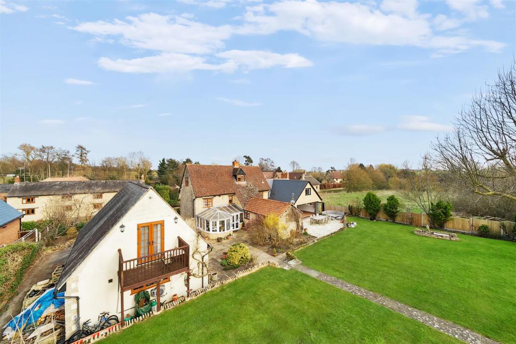 Walnut Tree Cottage, 35-36, Tathall End, Hanslope,