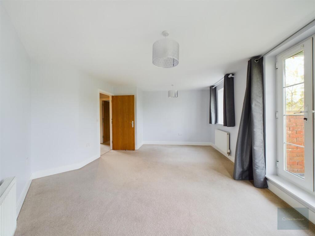 CAM02563G0-PR0048-ST