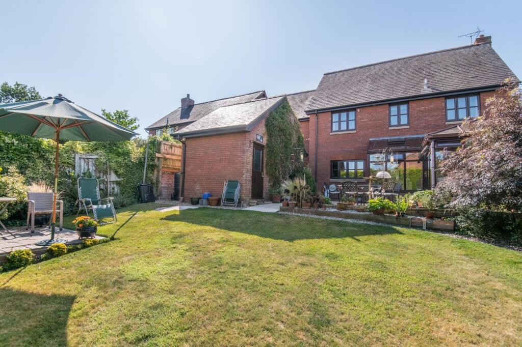 WhatsApp Image 2025-09-05 at 13.50.05 (4).jpeg