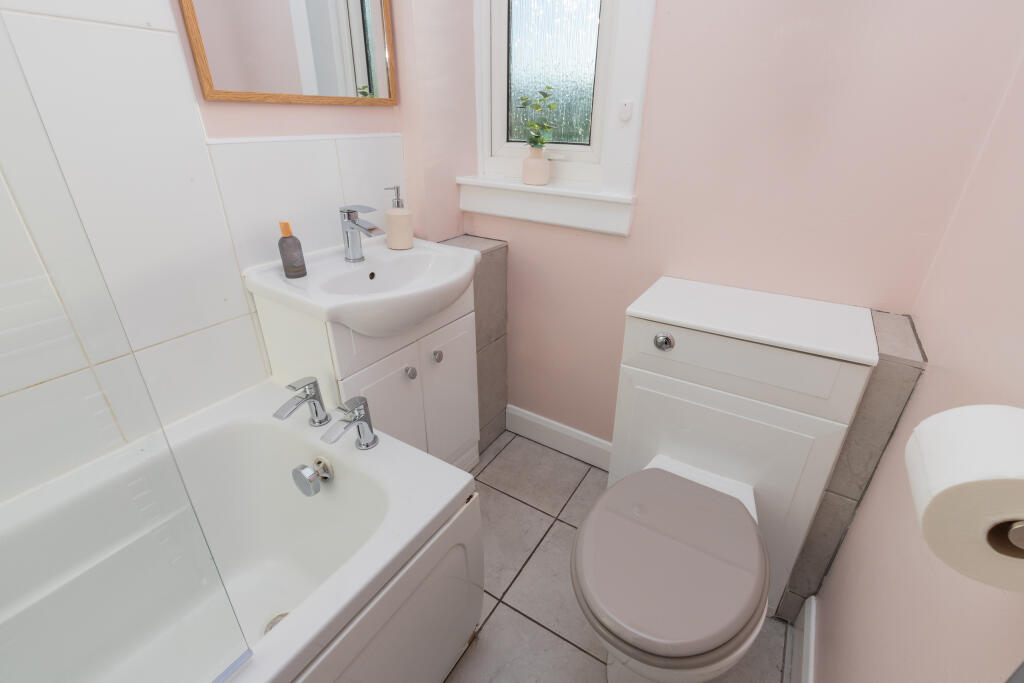 41 Green Road Paisley L -9