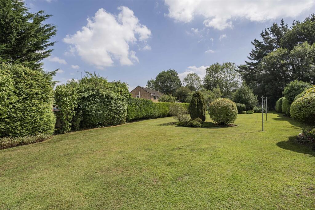 The Gables, Badby Road West