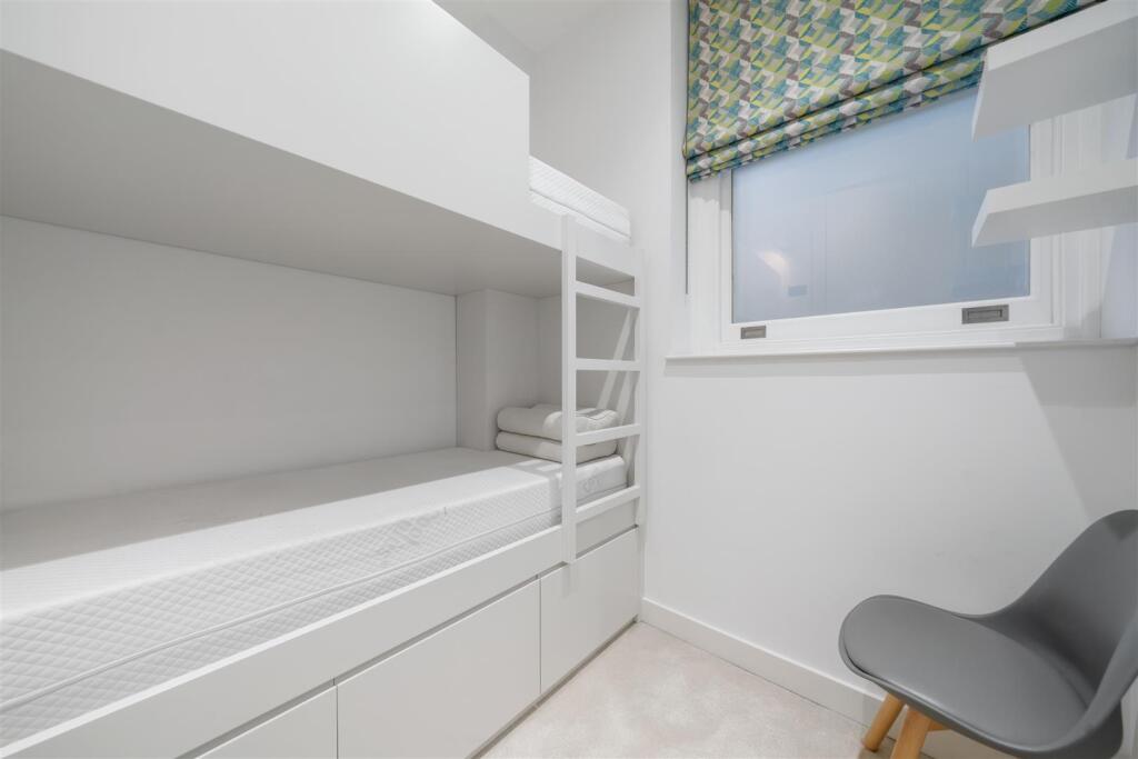 Flat 15, Rutland Court SW7 1BN-No Watermark-9.jpg