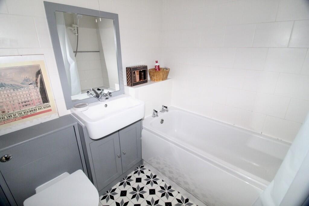 67BA7C1D-5AF7-40D...