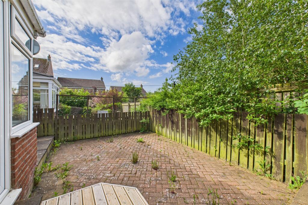 CAM04201G0-PR0083-STILL023