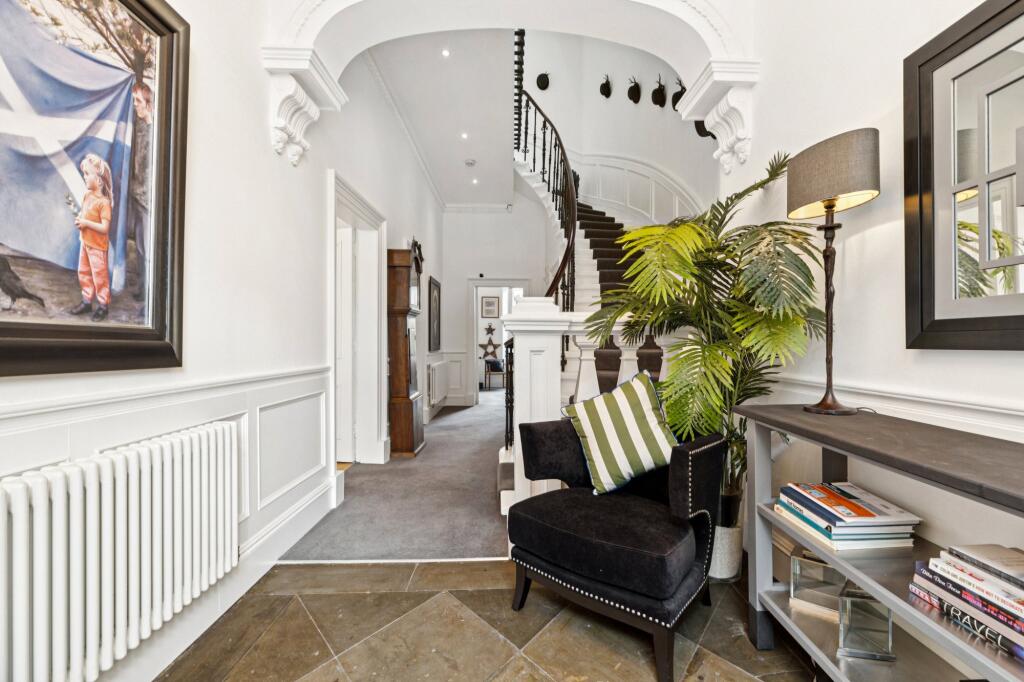 Entrance Hall (G.F.)